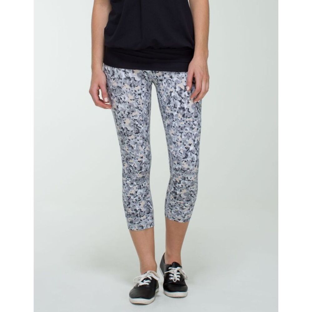 Lululemon Athletica Womens Wunder Under Floral Crop Leggings Multicolor Size 8